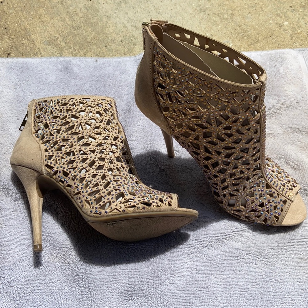 Zigisoho rhinestone booties 7.5, 4 in heels